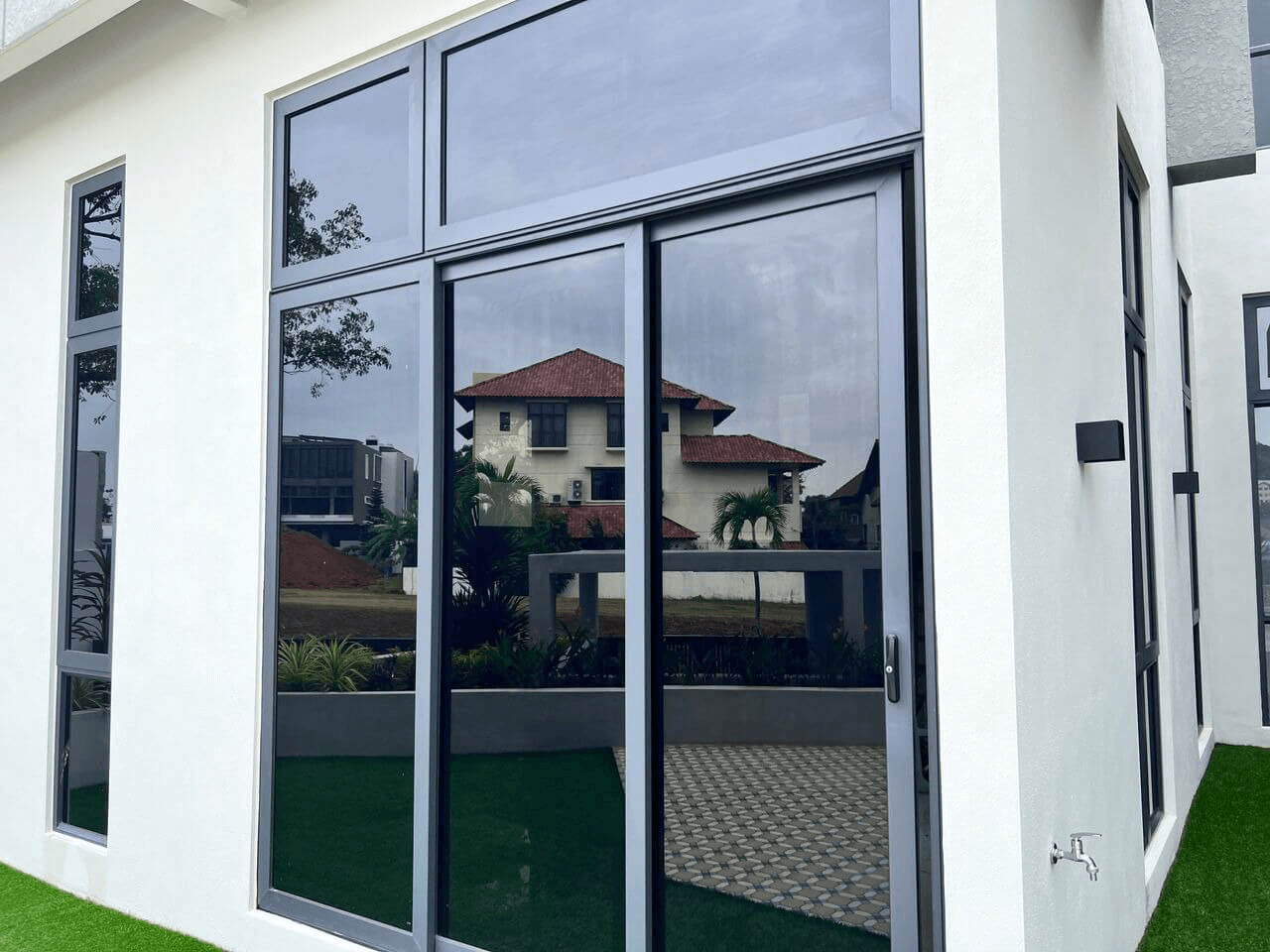 THE BEST GREAT DEAL TINTED GLASS BANDAR PUTERI