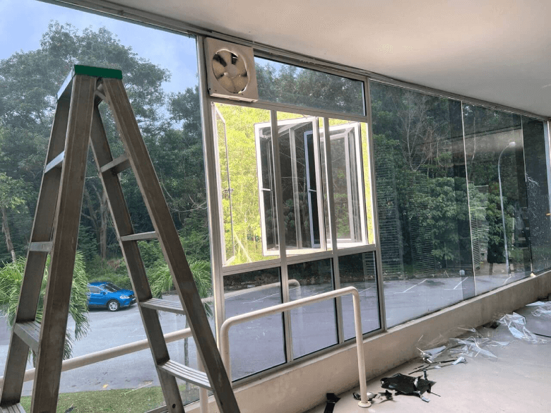 THE BEST EXPERT ADVISE TINTED BUILDING BUKIT TINGGI KLANG