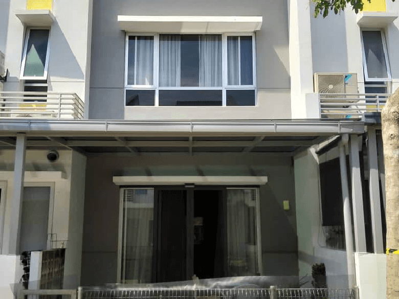 THE BEST QUALITY TINTED HOUSE AT JALAN KUNDANG